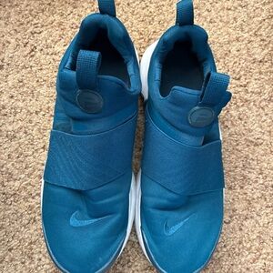 Nike presto extreme Teal Slip-On Sneakers